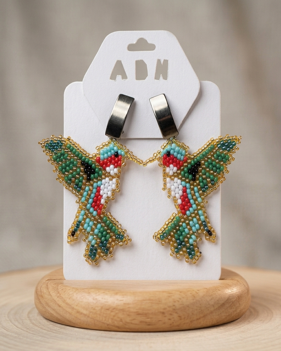 Aretes artesanales en mostacilla checa ADN
